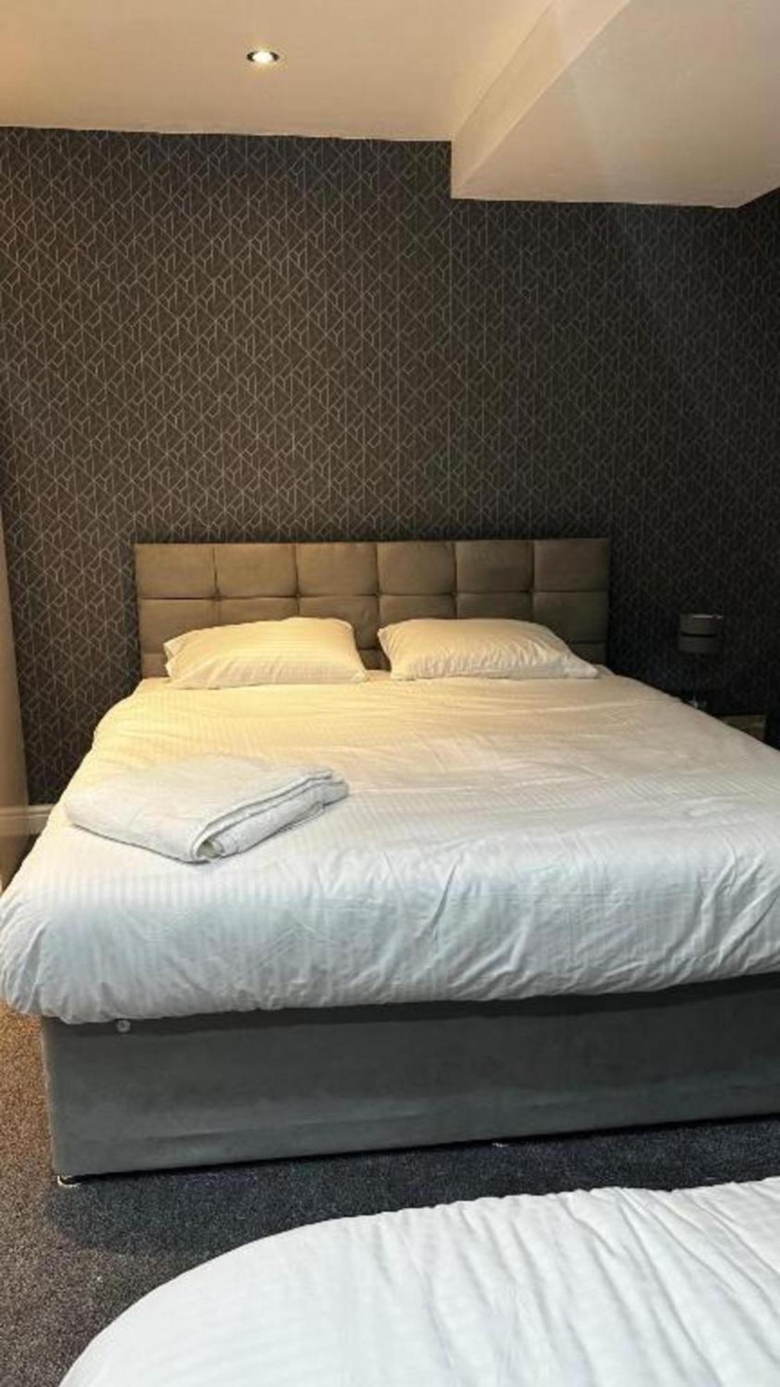 Oyo The Pleasant House Hotel แมนเชสเตอร์ ภายนอก รูปภาพ