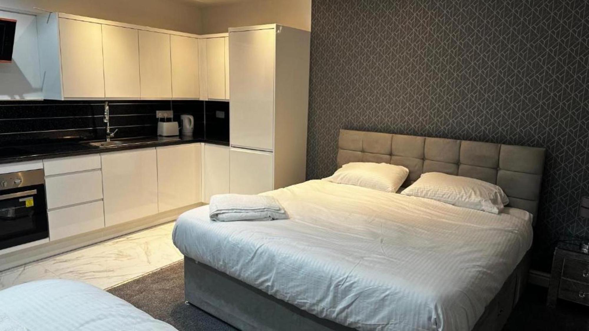Oyo The Pleasant House Hotel แมนเชสเตอร์ ภายนอก รูปภาพ